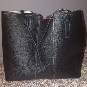 Black tote bag